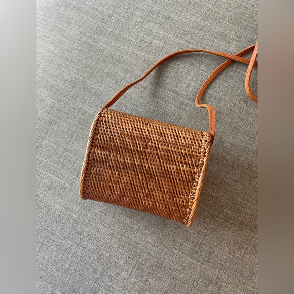 Handmade Rattan Purse - Picture 3 of 4